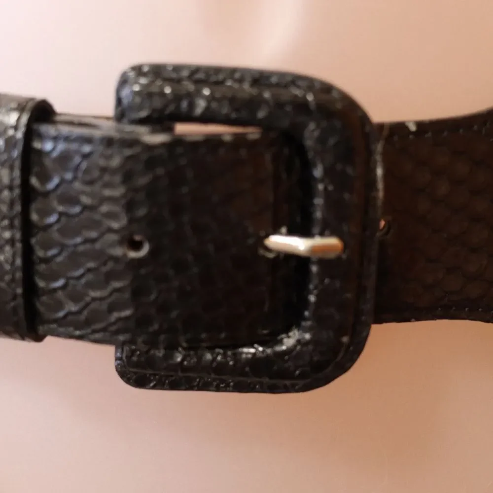 Banana Republic Chunky Wide Faux Leather Croc Textured Belt Y2K Small
